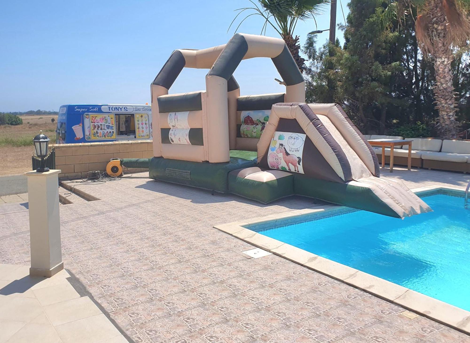 Larnaca Mansion Ideal For 3 Families Or More Quarto foto